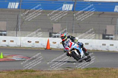 media/Nov-26-2022-Fastrack Riders (Sat) [[b001e85eef]]/Level 3/Session 3 Outside Turn 9/